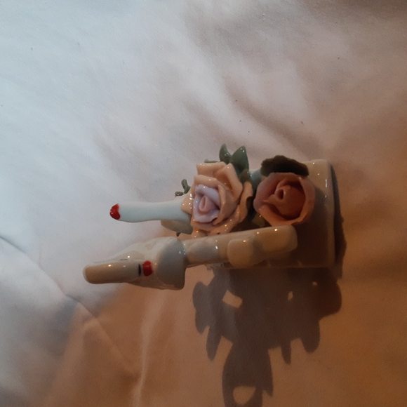 Swans on Bridge and Fence with Flowers Pastel Colors - Picture 4 of 13